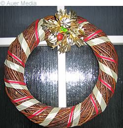Christmas wreaths: Traditional Christmas wreaths