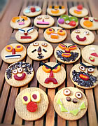Kids birthday party ideas - funny party biscuit ideas - easy to make